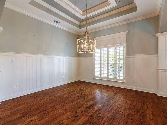 5th image of 5177 Village Way