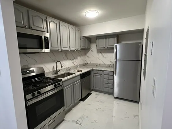 2608 Wade Rd SE, Washington, DC