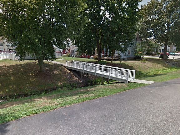 3rd image of 1104 Palmerton Dr