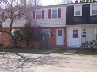 7396 Avon Dr #I, Mentor, OH 44060
