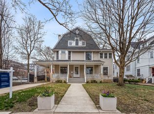 1735 Asbury Ave, Evanston, IL 60201