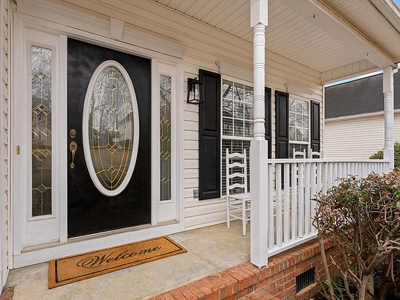 4th image of 7 Hickory Hollow Ct
