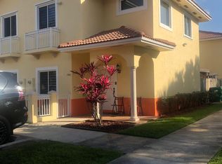 7440 NW 182nd St, Hialeah, FL 33015