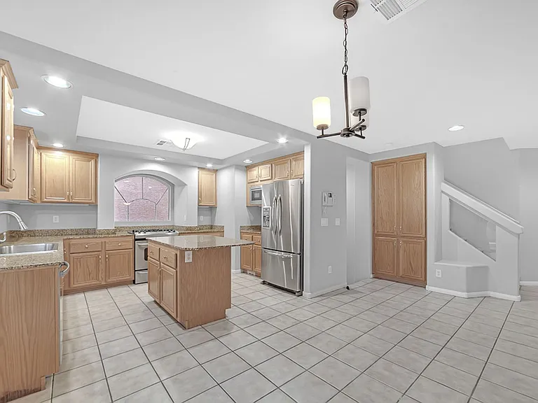 6574 Musette Ave — Photo 8