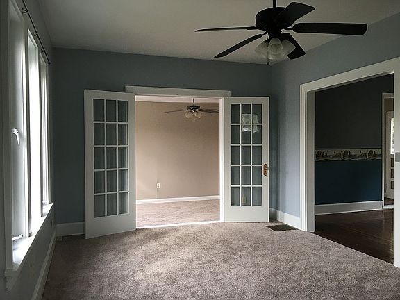 4th image of 3020 Carroll Ave