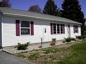 3rd image of 30 Lori Ln