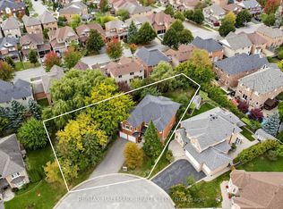 10 Driftwood Ct, Richmond Hill, ON L4E 3K8