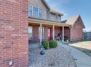 2000 Viney Grove Rd, Prairie Grove, AR 72753