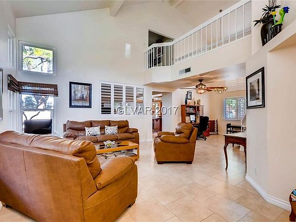5th image of 2404 Sun Shores Dr