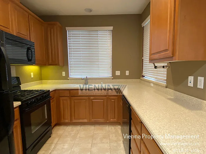 3301 Leiper Loop — Photo 9