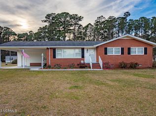 305 Tuttles Grove Rd, Beaufort, NC 28516