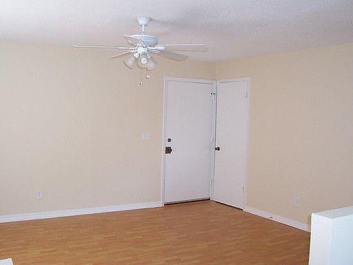 2nd image of 4641 Carmel St