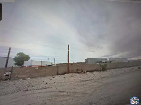 2288 Cleveland Ave, Thermal, CA 92274