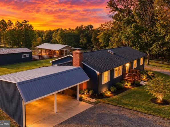 9576 S Pines Rd, Warrenton, VA 20186