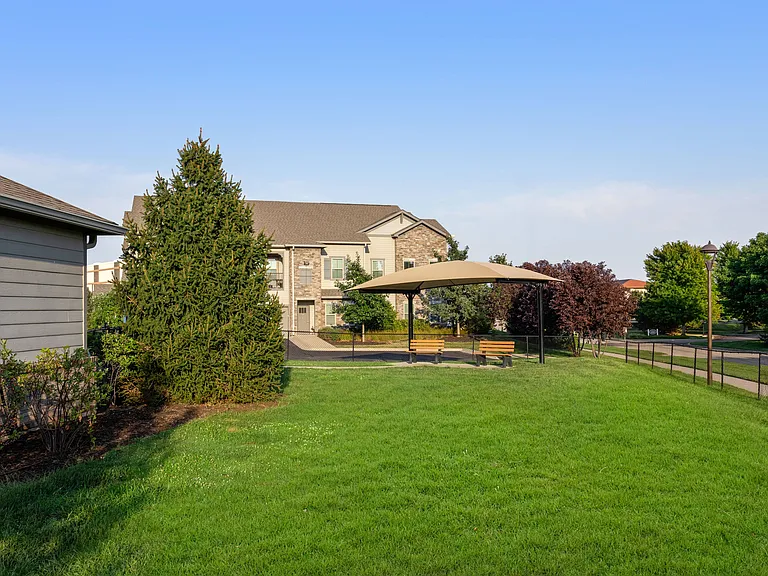 Adara Overland Park — Photo 19