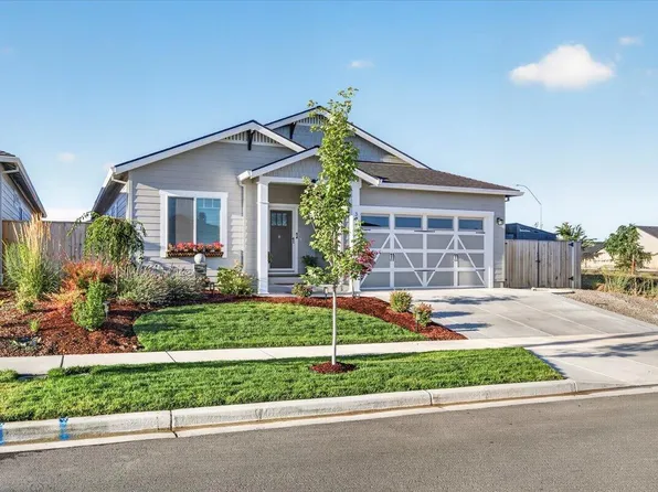 3710 Carlin Dr, Medford, OR 97504