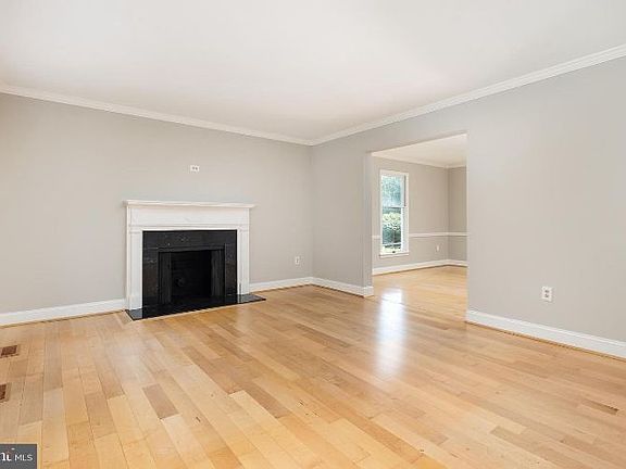 5th image of 3005 Cross Creek Ct