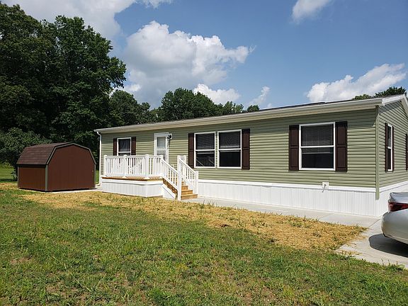 Exterior Image-1-Skyline Sugarcreek Sandy Valley Estates