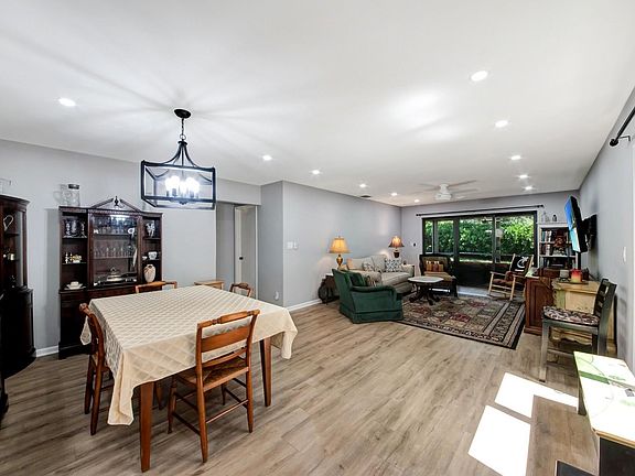 2nd image of 4425 Cordia Circle