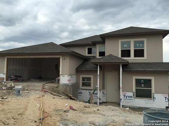3rd image of 24423 Canyon Row