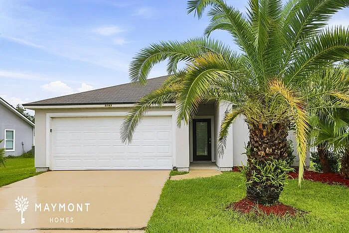 3 bed, 2.0 bath, 1364 sqft, $1,645 — Photo 2