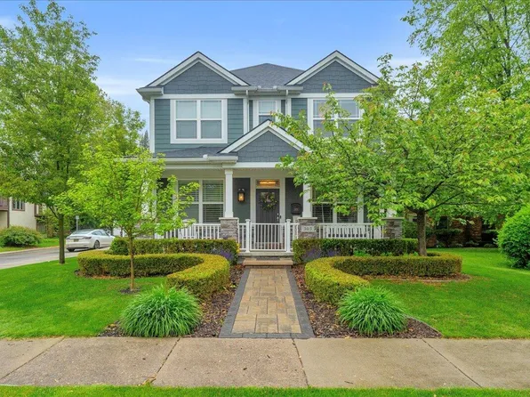 303 Terry Ave, Rochester, MI 48307