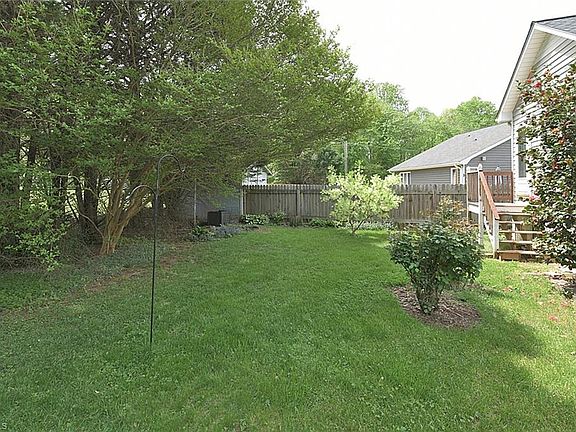 5th image of 1216 Sequoia Dr
