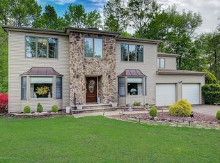 66 Pinebrook Rd, Manalapan, NJ 07726