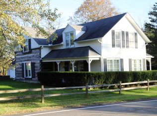 10926 N Range Line Rd, Mequon, WI 53092