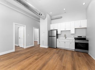 1219 W Devon Ave #202, Chicago, IL 60660