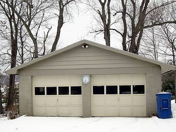  Garage before new doors 