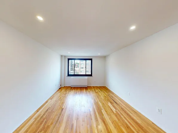 284 Mott Street image 1 of 15