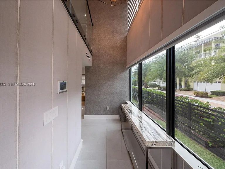 5601 N Ocean Dr — Photo 4