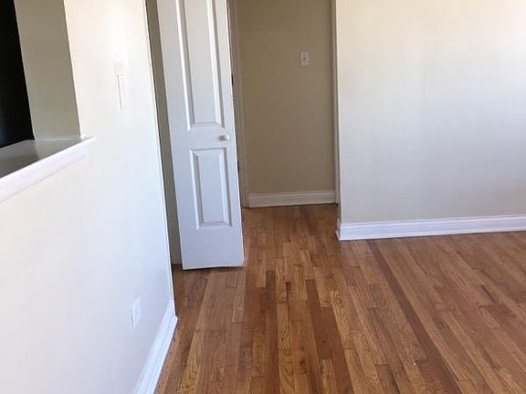 3rd image of 1973 N 18th Ave #6