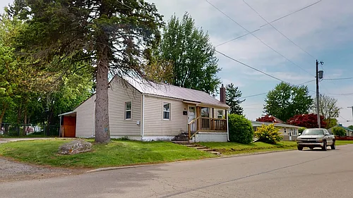 745 E Irving St Photo 1