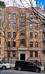 4 Saint Nicholas Terrace in West Harlem