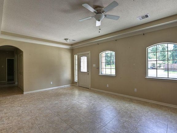 4th image of 25119 Ivy Ln