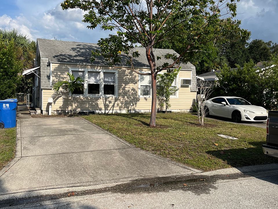 Front of duplex. Unit is on left.
