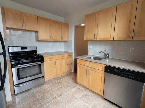 104-20 Queens Boulevard image 2 of 29