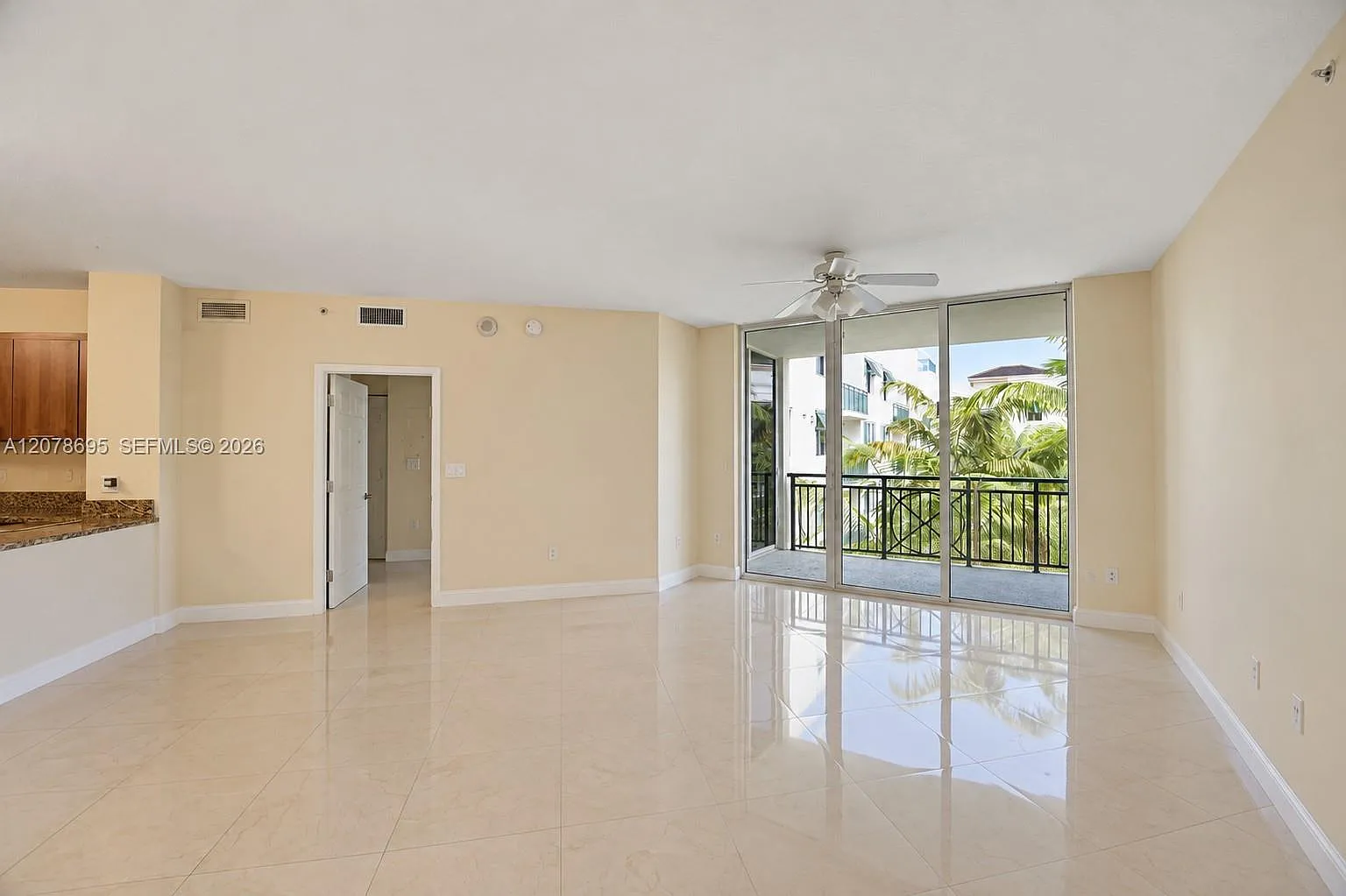 Veranda Condo — Photo 2