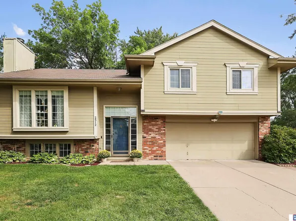 2512 Alberta Ave, Bellevue, NE 68147