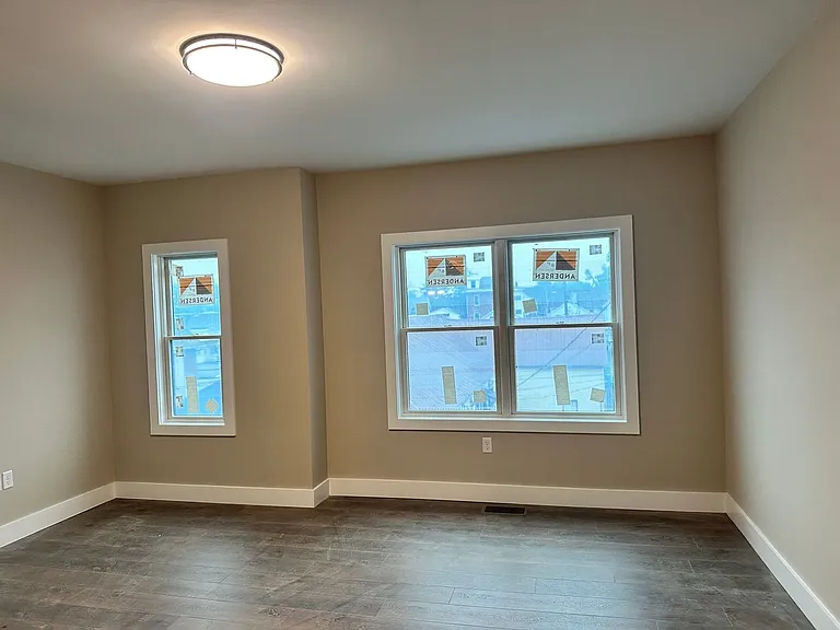 13-23 Philadelphia Ave — Photo 8