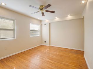 818 7th St NE #2, Washington, DC 20002