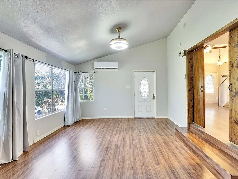 16213 Monks Mountain Dr — Photo 23