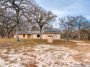 206 Blackjack Rd, La Vernia, TX 78121