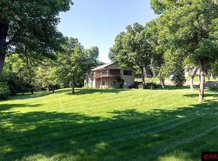 948 Point Pleasant Rd, Madison Lake, MN 56063