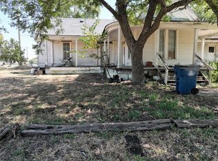 106 N Wesley St, Itasca, TX 76055
