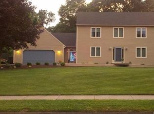 51 Twin Oak Farm Rd, Wallingford, CT 06492