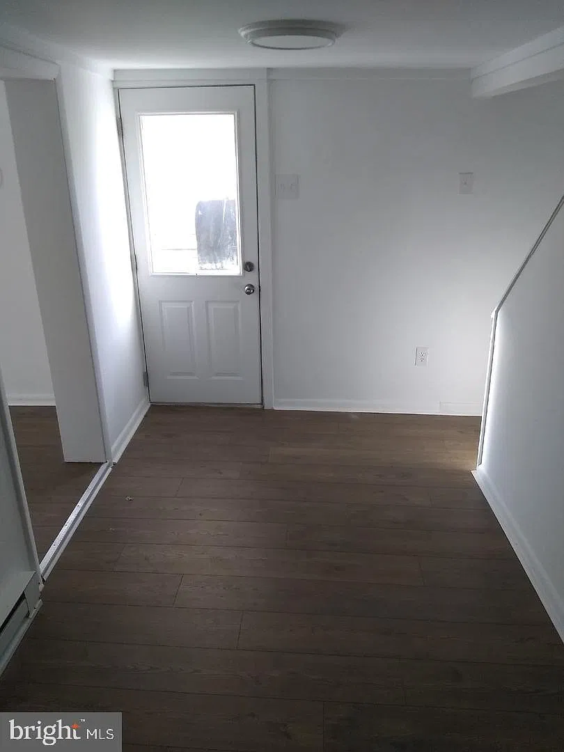 1 bed, 1.0 bath, 1000 sqft, $975 — Photo 4