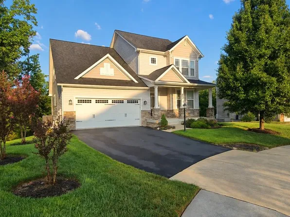 18 Farmview Dr, Stafford, VA 22554